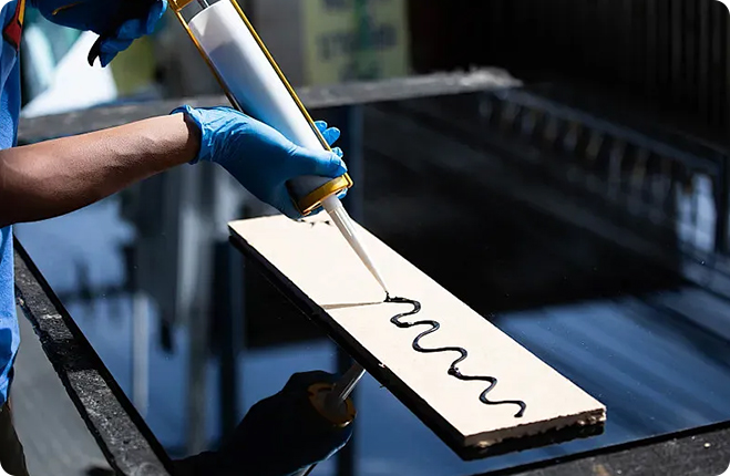 The Engineering Behind Precision: How Do Adhesive Dispensing Guns Work?